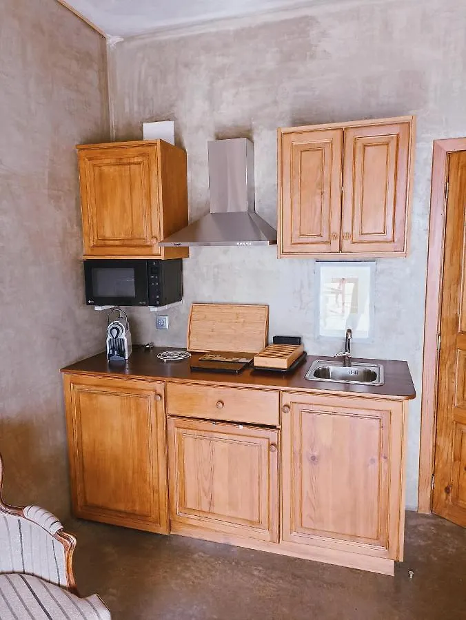 Homestay Les Terrasses Suites Calheta
