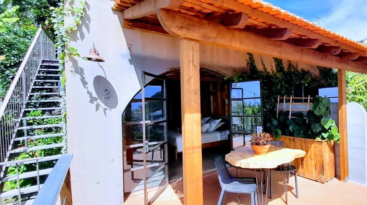 Les Terrasses Suites Calheta  Portugal
