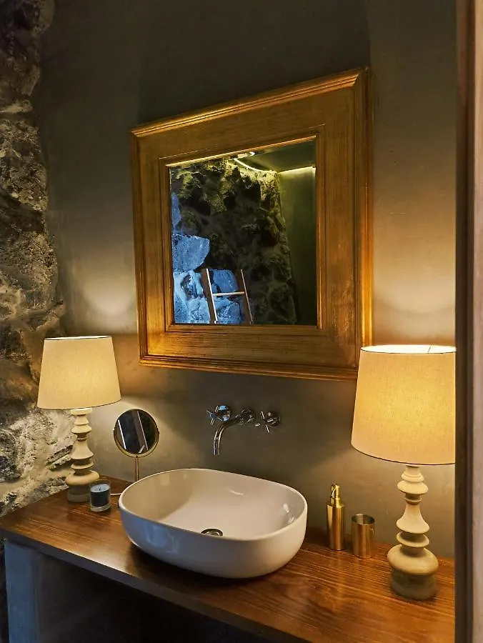 Les Terrasses Suites Calheta  Privatunterkunft